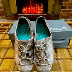 Ecco silver slip-on sneakers in excellent condition.